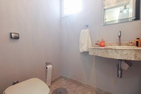 Casa à venda com 267m², 3 quartos e 4 vagasLavabo 