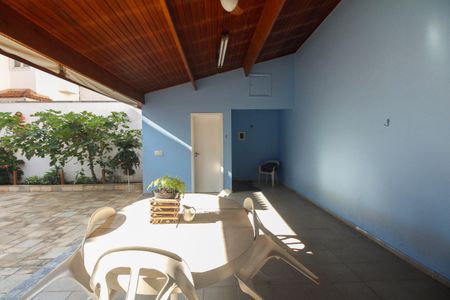 Casa à venda com 267m², 3 quartos e 4 vagasQuintal - Churrasqueira 
