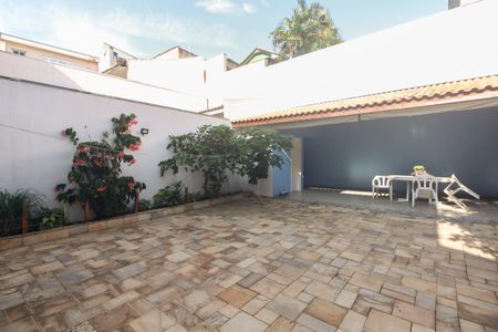 Casa à venda com 267m², 3 quartos e 4 vagasQuintal 