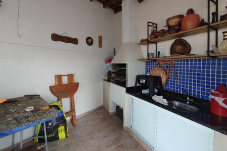 Casa à venda com 165m², 3 quartos e 4 vagasÁrea gourmet