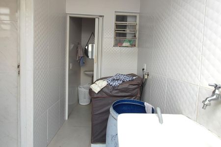 Casa à venda com 165m², 3 quartos e 4 vagasÁrea de Serviço