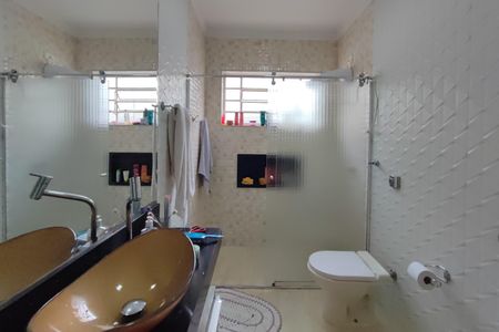 Casa à venda com 165m², 3 quartos e 4 vagasBanheiro Social