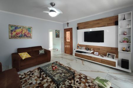 Casa à venda com 165m², 3 quartos e 4 vagasSala de Estar