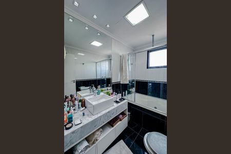 Apartamento à venda com 115m², 3 quartos e 1 vagaBanheiro da Suíte