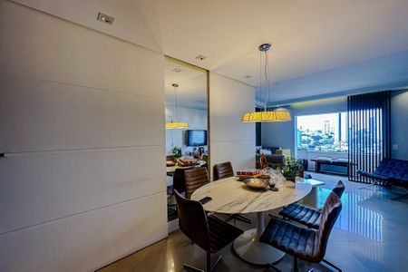 Apartamento à venda com 115m², 3 quartos e 1 vagaSala