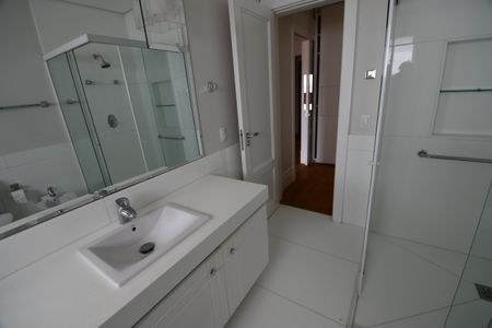 Apartamento à venda com 500m², 6 quartos e 8 vagasBanheiro 2