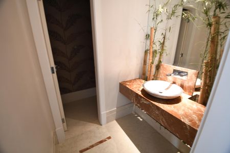 Apartamento à venda com 500m², 6 quartos e 8 vagasLavabo