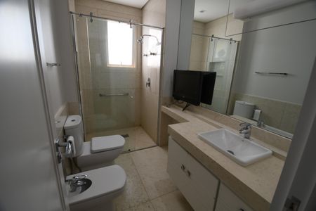 Apartamento à venda com 500m², 6 quartos e 8 vagasBanheiro 1