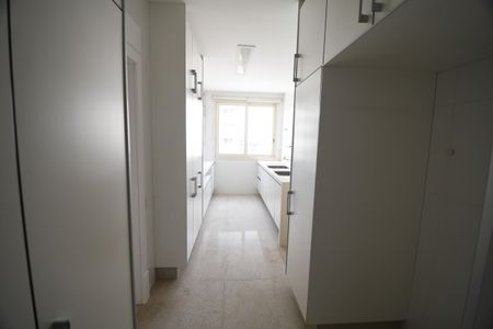 Apartamento à venda com 500m², 6 quartos e 8 vagasÁrea de Serviço