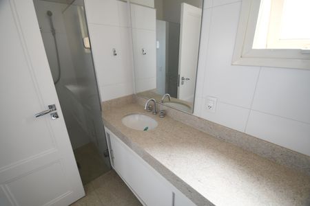 Apartamento à venda com 500m², 6 quartos e 8 vagasBanheiro de serviço