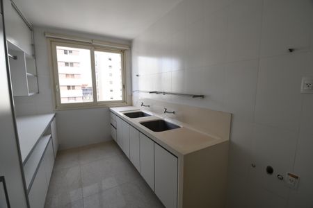 Apartamento à venda com 500m², 6 quartos e 8 vagasÁrea de Serviço