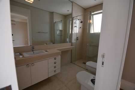 Apartamento à venda com 500m², 6 quartos e 8 vagasBanheiro 3