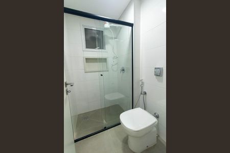 Apartamento para alugar com 64m², 2 quartos e 2 vagas Apartamento para alugar com 64m², 2 quartos e 2 vagasBanheiro Social