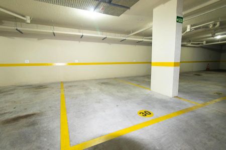Apartamento para alugar com 64m², 2 quartos e 2 vagas Apartamento para alugar com 64m², 2 quartos e 2 vagasÁrea comum - Garagem