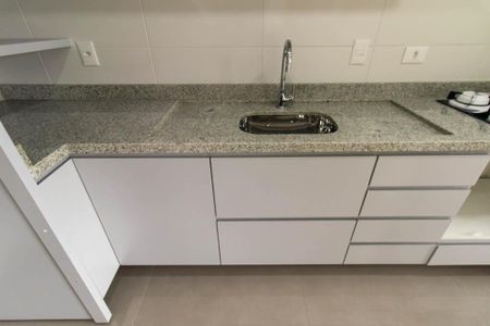 Apartamento para alugar com 64m², 2 quartos e 2 vagas Apartamento para alugar com 64m², 2 quartos e 2 vagasCozinha e Área de Serviço