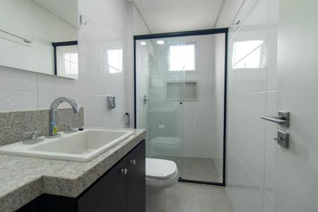 Apartamento para alugar com 64m², 2 quartos e 2 vagas Apartamento para alugar com 64m², 2 quartos e 2 vagasBanheiro da Suíte