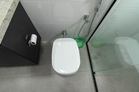 Apartamento para alugar com 64m², 2 quartos e 2 vagas Apartamento para alugar com 64m², 2 quartos e 2 vagasBanheiro da Suíte