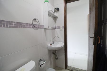 Casa de condomínio à venda com 112m², 3 quartos e 1 vagaBanheiro social