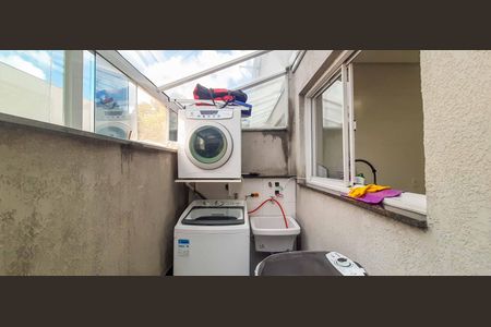 Casa à venda com 66m², 2 quartos e 2 vagasÁrea de Serviço