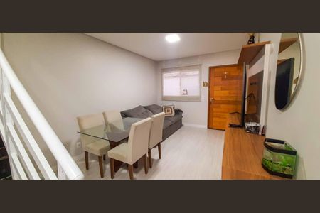 Casa à venda com 66m², 2 quartos e 2 vagasSala