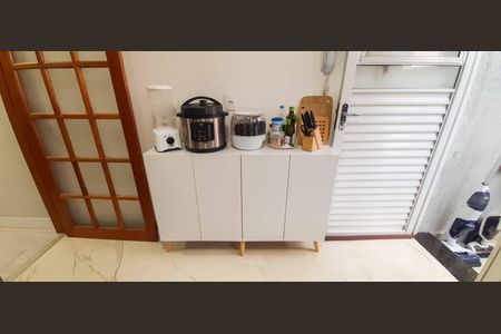 Casa à venda com 66m², 2 quartos e 2 vagasCozinha