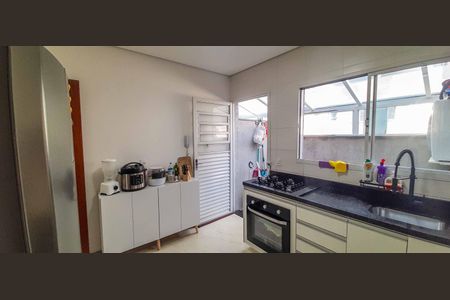 Casa à venda com 66m², 2 quartos e 2 vagasCozinha