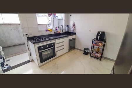 Casa à venda com 66m², 2 quartos e 2 vagasCozinha