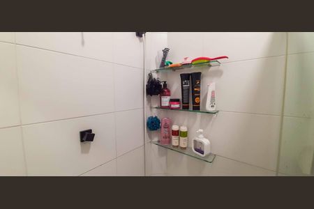 Casa à venda com 66m², 2 quartos e 2 vagasBanheiro