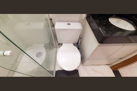 Casa à venda com 66m², 2 quartos e 2 vagasBanheiro