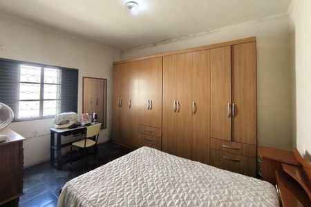 Casa à venda com 173m², 3 quartos e 4 vagasQuarto 1 - Suíte