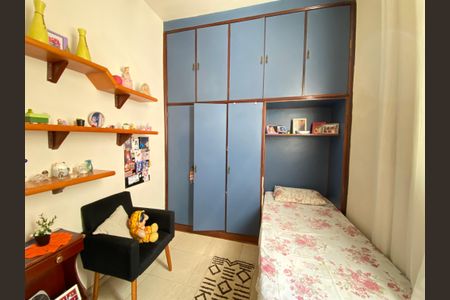 Casa à venda com 210m², 3 quartos e 2 vagas Casa à venda com 210m², 3 quartos e 2 vagasQuarto 1