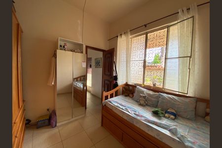 Casa à venda com 210m², 3 quartos e 2 vagas Casa à venda com 210m², 3 quartos e 2 vagasQuarto 2