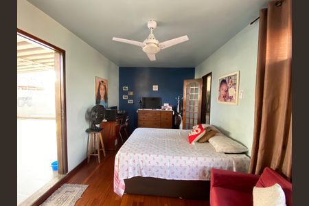 Casa à venda com 210m², 3 quartos e 2 vagas Casa à venda com 210m², 3 quartos e 2 vagasQuarto de Serviço