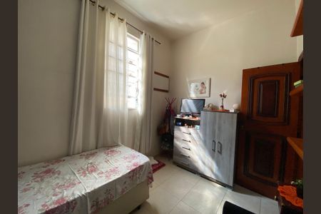 Casa à venda com 210m², 3 quartos e 2 vagas Casa à venda com 210m², 3 quartos e 2 vagasQuarto 1