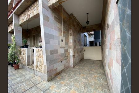 Casa à venda com 210m², 3 quartos e 2 vagas Casa à venda com 210m², 3 quartos e 2 vagasGaragem