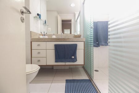 Apartamento à venda com 164m², 3 quartos e 3 vagasBanheiro Suíte 3