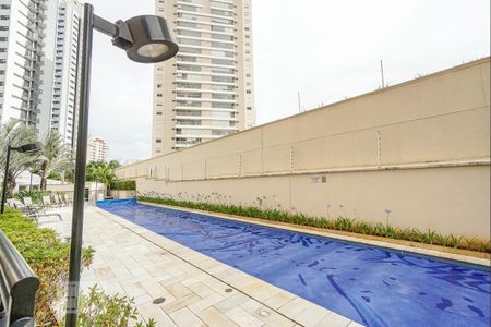 Apartamento à venda com 164m², 3 quartos e 3 vagasCondomínio - Piscina 
