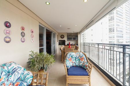 Apartamento à venda com 164m², 3 quartos e 3 vagasVaranda Gourmet 