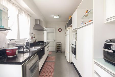 Apartamento à venda com 164m², 3 quartos e 3 vagasCozinha 