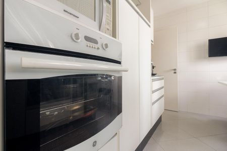 Apartamento à venda com 164m², 3 quartos e 3 vagasCozinha 