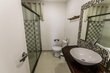 Casa de condomínio para alugar com 230m², 5 quartos e 1 vagaBanheiro do Quarto 2