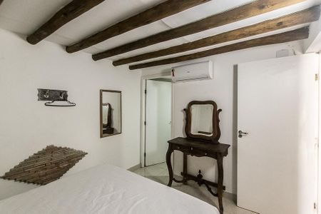 Casa de condomínio para alugar com 230m², 5 quartos e 1 vagaQuarto 1