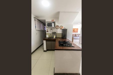 Casa de condomínio para alugar com 230m², 5 quartos e 1 vagaSala+cozinha