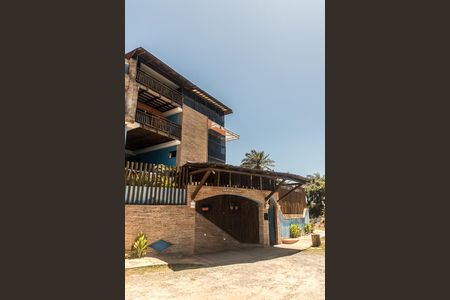 Casa de condomínio para alugar com 230m², 5 quartos e 1 vagaFachada