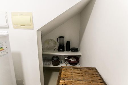 Casa de condomínio para alugar com 230m², 5 quartos e 1 vagaÁrea de Serviço