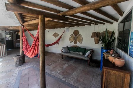 Casa de condomínio para alugar com 230m², 5 quartos e 1 vagaÁrea comum