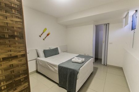Casa de condomínio para alugar com 230m², 5 quartos e 1 vagaQuarto 5