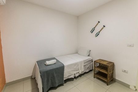 Casa de condomínio para alugar com 230m², 5 quartos e 1 vagaQuarto 4