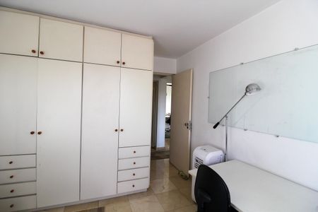 Apartamento à venda com 115m², 3 quartos e 2 vagasQuarto 3