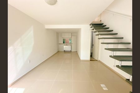 Casa para alugar com 86m², 2 quartos e 1 vagaSala de TV